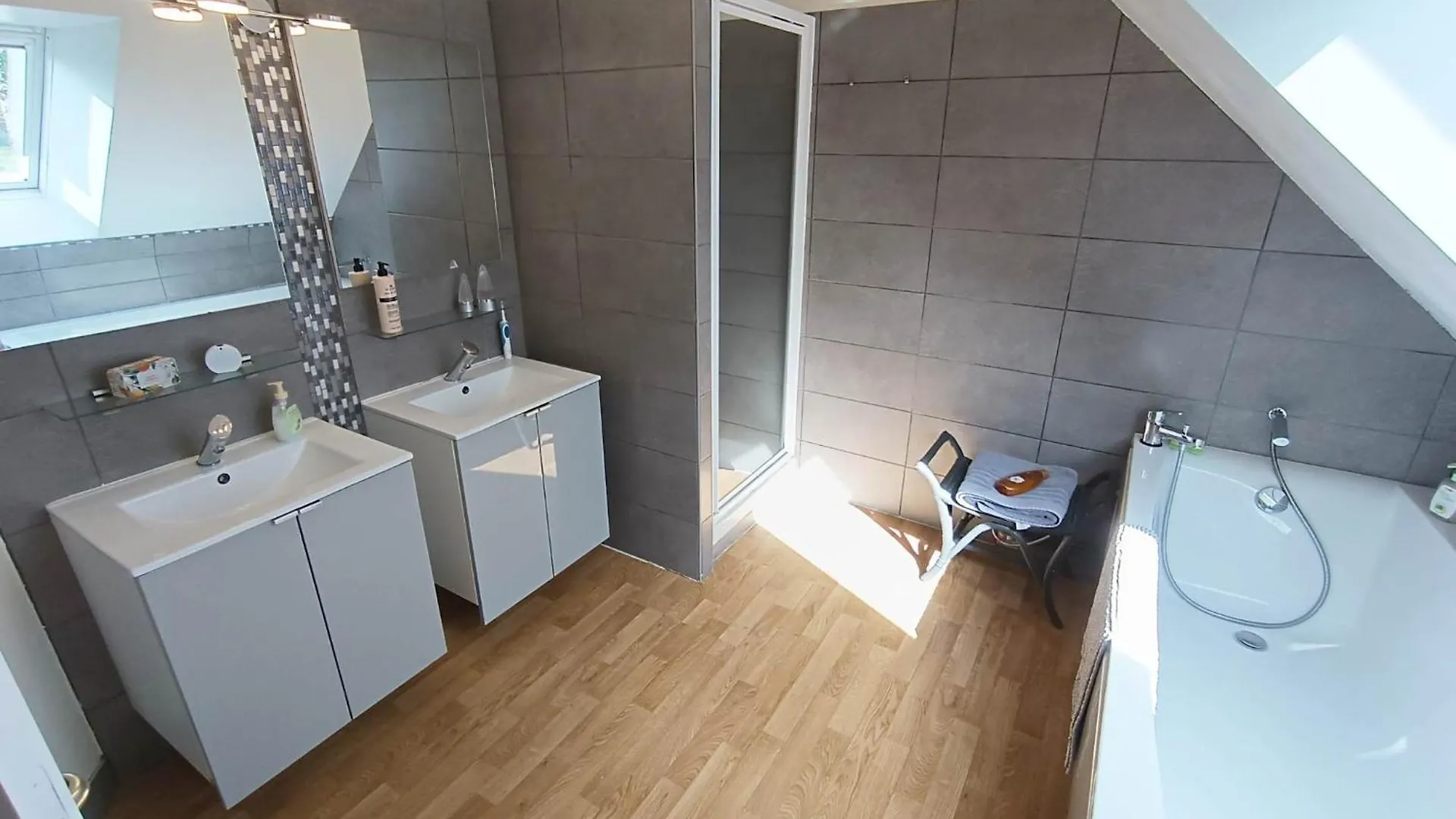 Men Only Chambre En Bandb Exlusivement Pour Hommes Becherel